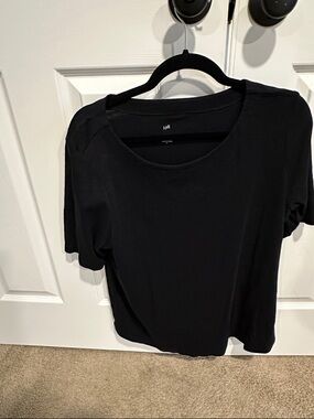 J. Jill Black Short Sleeve Scoop Neck Tee